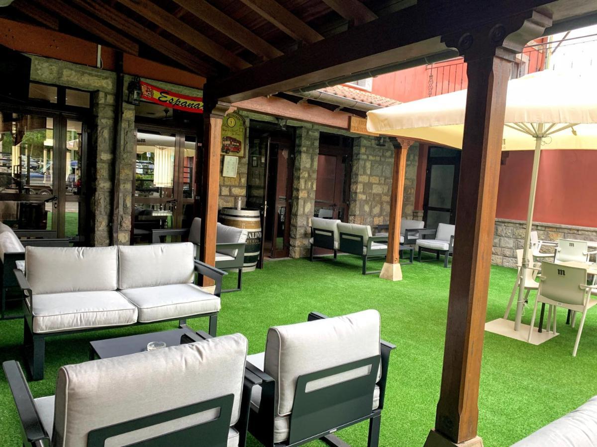Hotel - Apartamentos Pena Santa Benia De Onis Zewnętrze zdjęcie