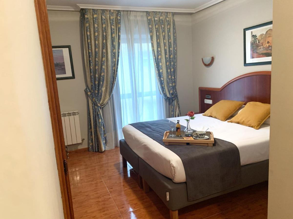 Hotel - Apartamentos Pena Santa Benia De Onis Zewnętrze zdjęcie